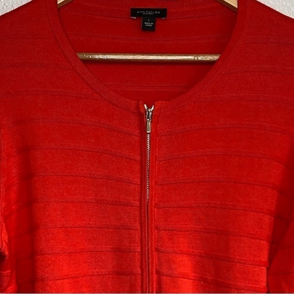 Ann Taylor Factory Zip Up Cardigan Sweater with Horizontal Ribbing Size Large - Picture 3 of 10